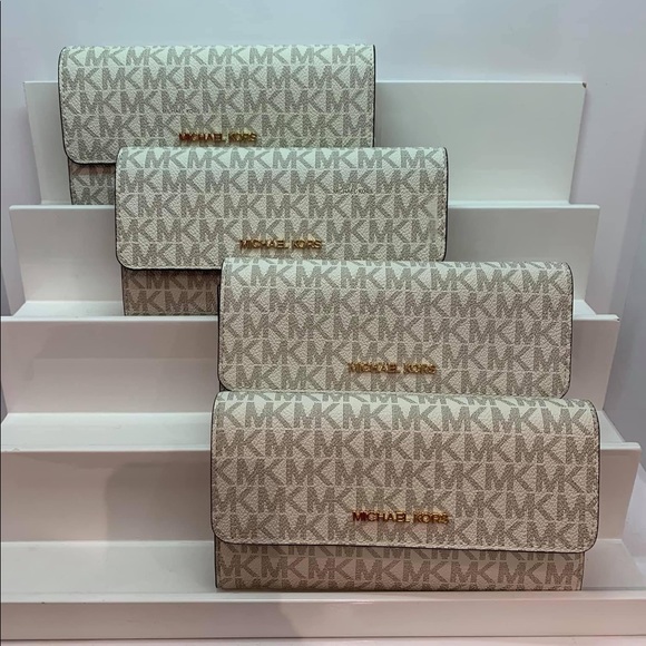 MK trifold wallet - Picture 2 of 2